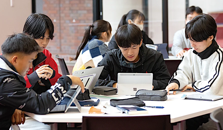 POINT03 最新のICTで広がる創造的な学びの世界