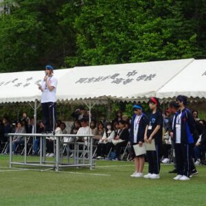 生徒会会長による開会挨拶